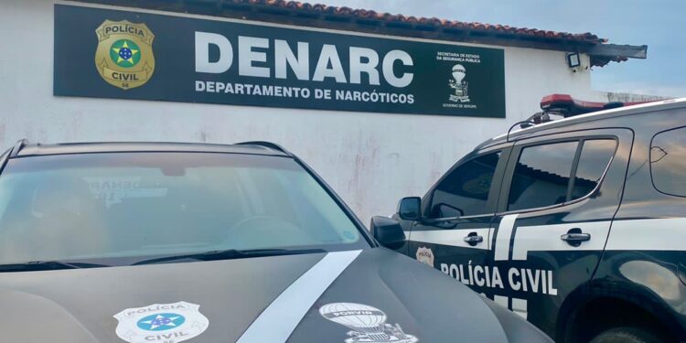 Denarc prende traficantes no Shopping Prêmio
