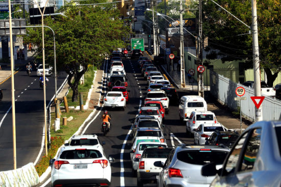 Justiça determina que SMTT de Aracaju fiscalize táxis-lotação de Socorro