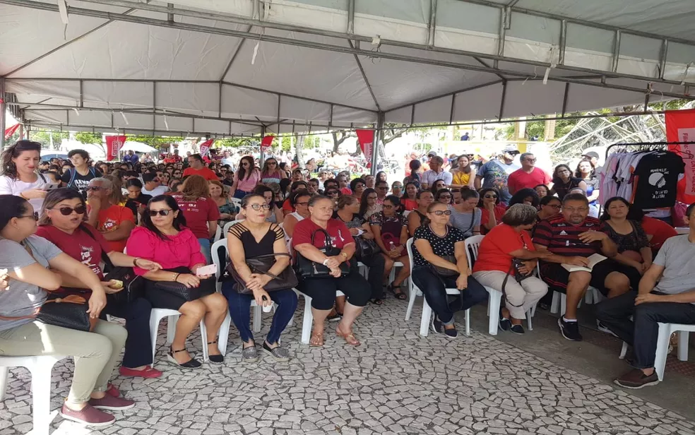 Justiça determina ilegal paralisação de professores