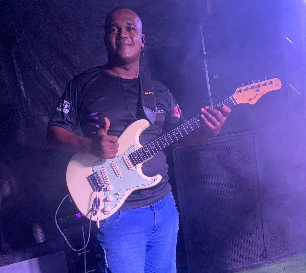 Guitarrista da cantora Adalgiza é assassinado a tiros em Nossa Senhora do Socorro