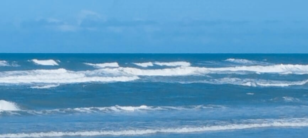 Cinco pessoas sofreram afogamento na praia do Abaís, no município de Estância, nesse domingo (20)